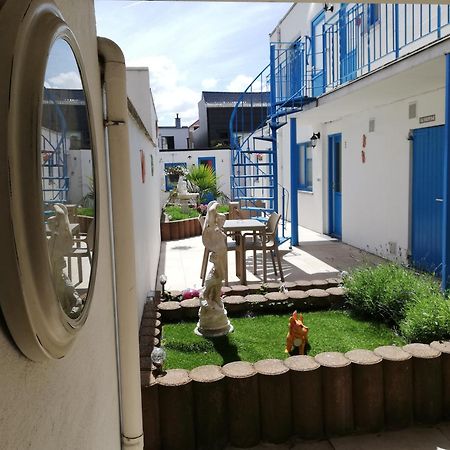 Kokodor Bed & Breakfast De Haan Exterior photo